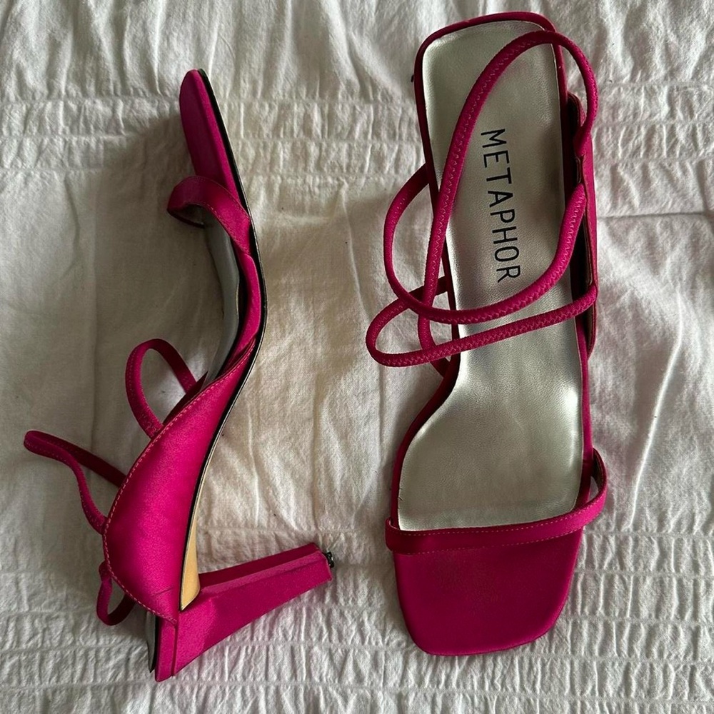 9.5 strappy kitten heels